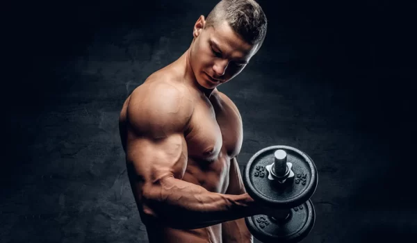 برنامه بدنسازی در خانه با دمبل